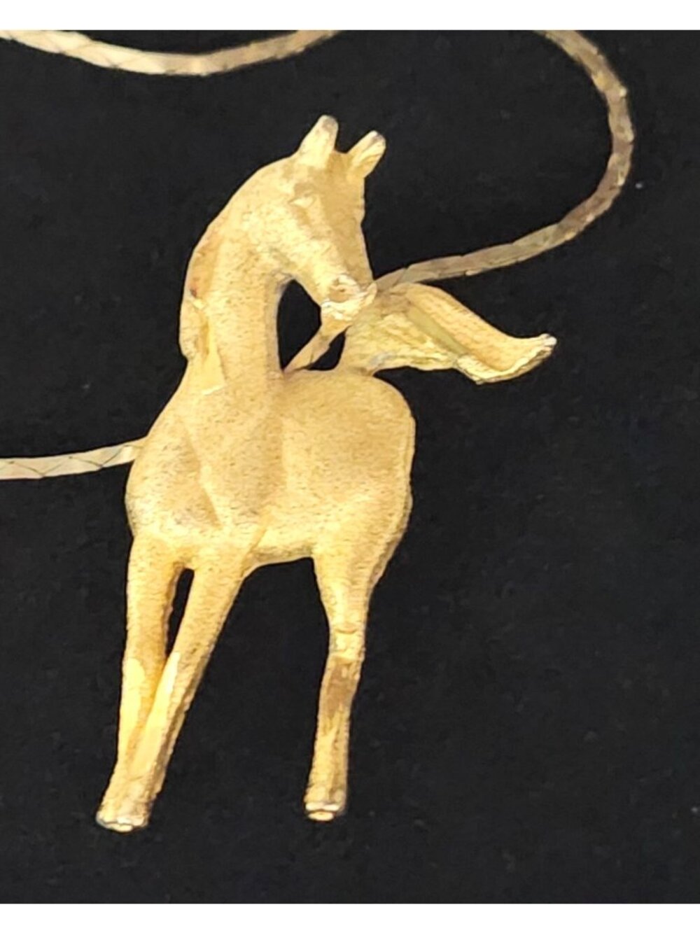 Vintage Gold Tone Horse Pendant Necklace Delicate Chain  Elegant Equestrian Desi - Picture 4 of 8